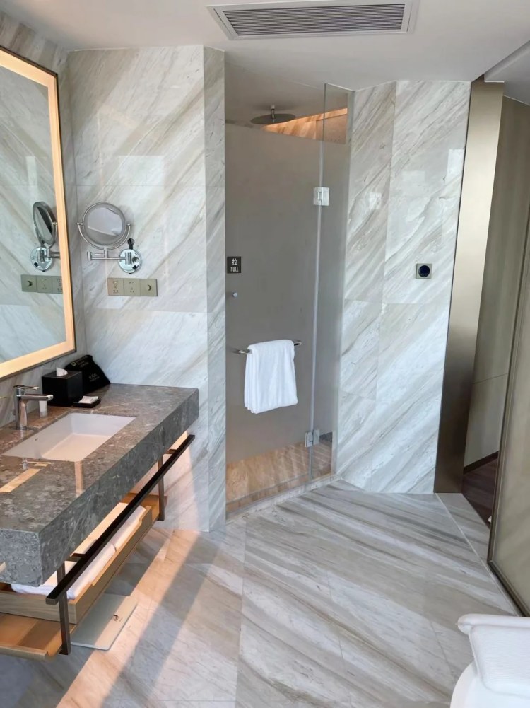 4 modi semplici per scegliere il giusto colore in marmo e il design per la tua casa